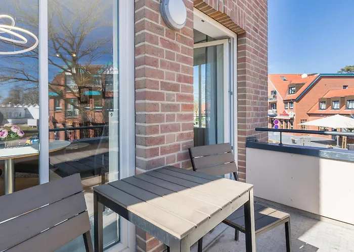 Backsteinhaus, 4 &quotmeer Glueck&quot *